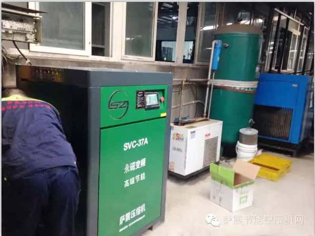 ����׃�l�Չ��C