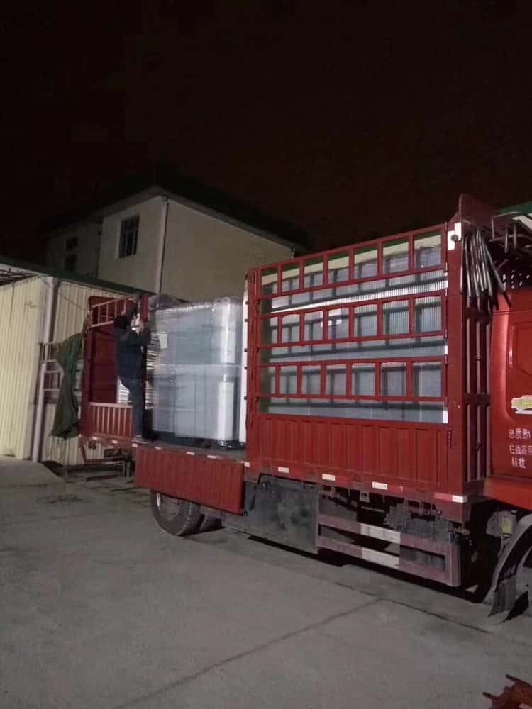 �Ϻ��Չ��C