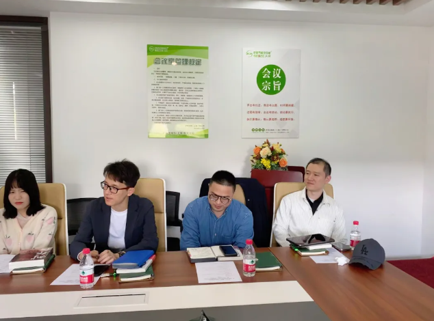 �����W(xu��)���ɽ�^(q��)ί���깤��ί�T��(hu��)2024�깤����(hu��)�h�ߡ������x����(hu��)������(d��ng)�xʽ���_��(ji��)�ܿՉ��C(j��)�e��